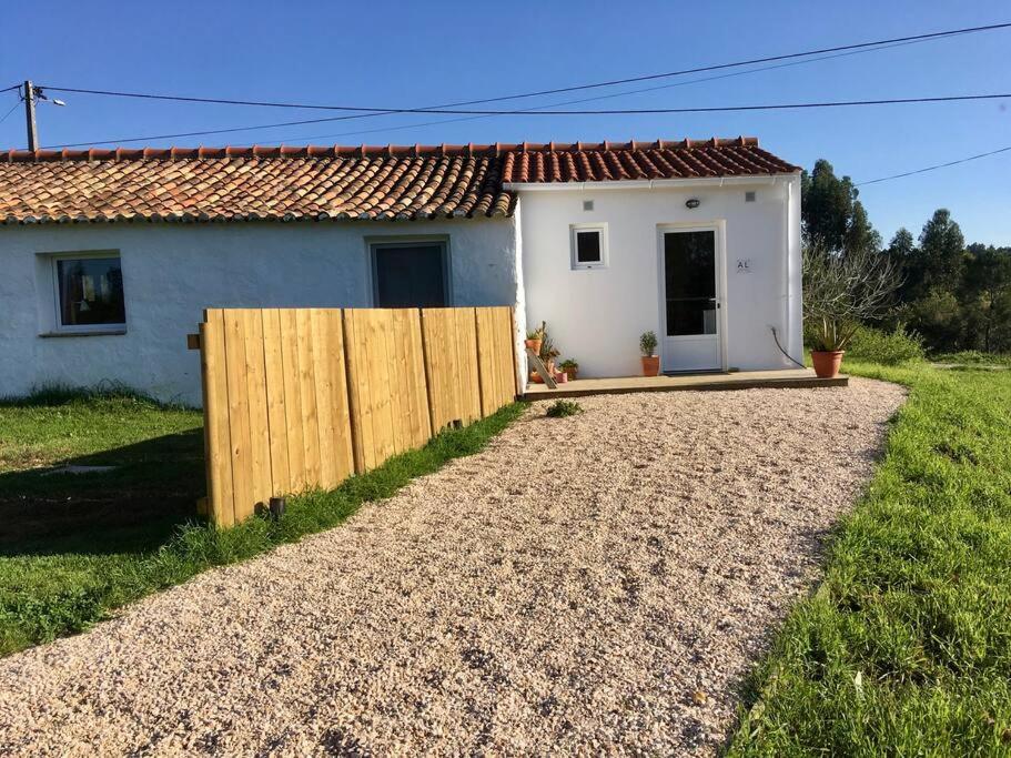 Studio avec entrée privée et terrasses-calme, proche plages view 3