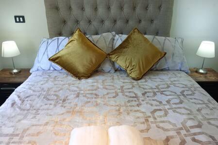 HOM I Depto a Estrenar en Mejor Zona con Estacionamiento 4040