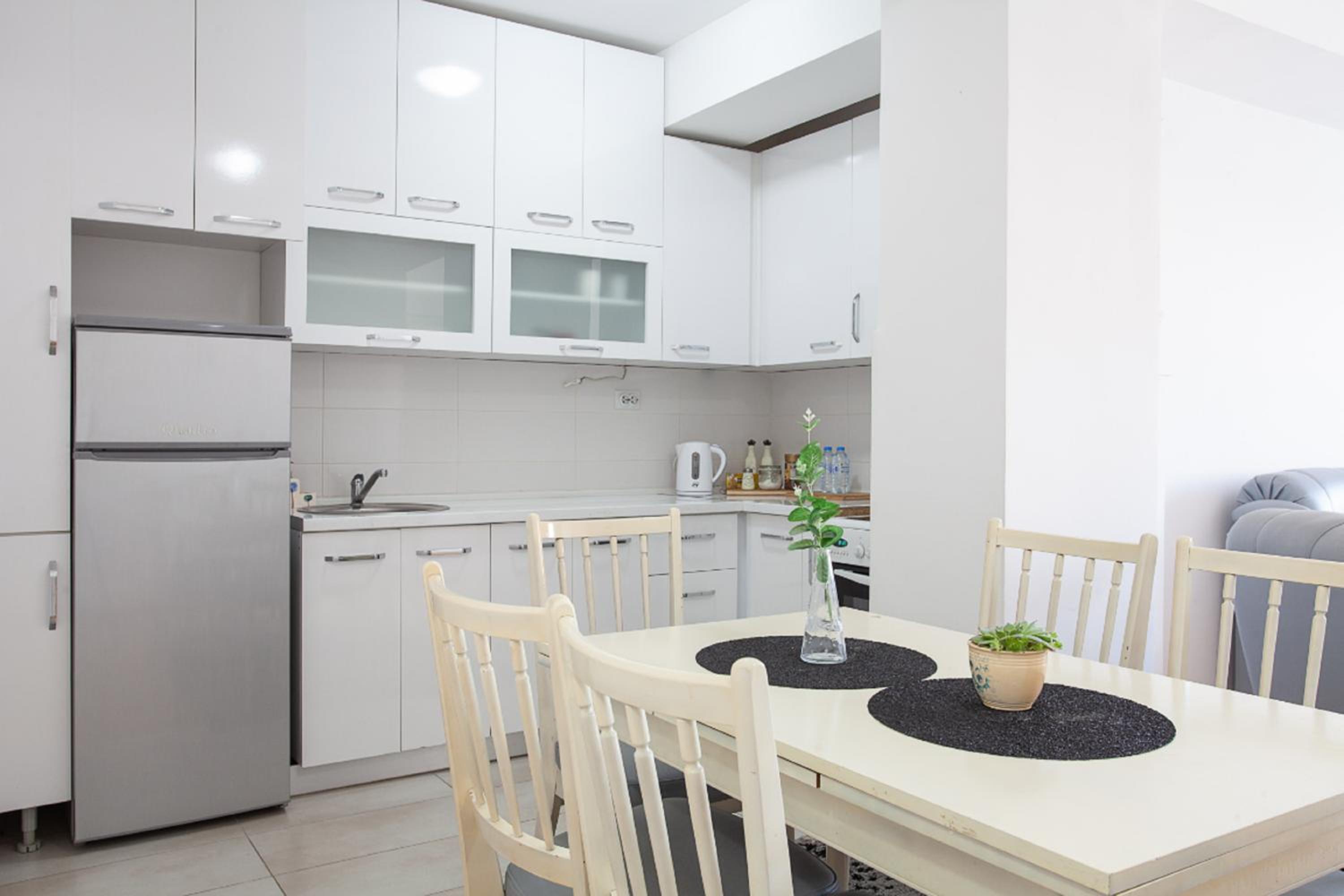 Urban Hostel & Apartments
