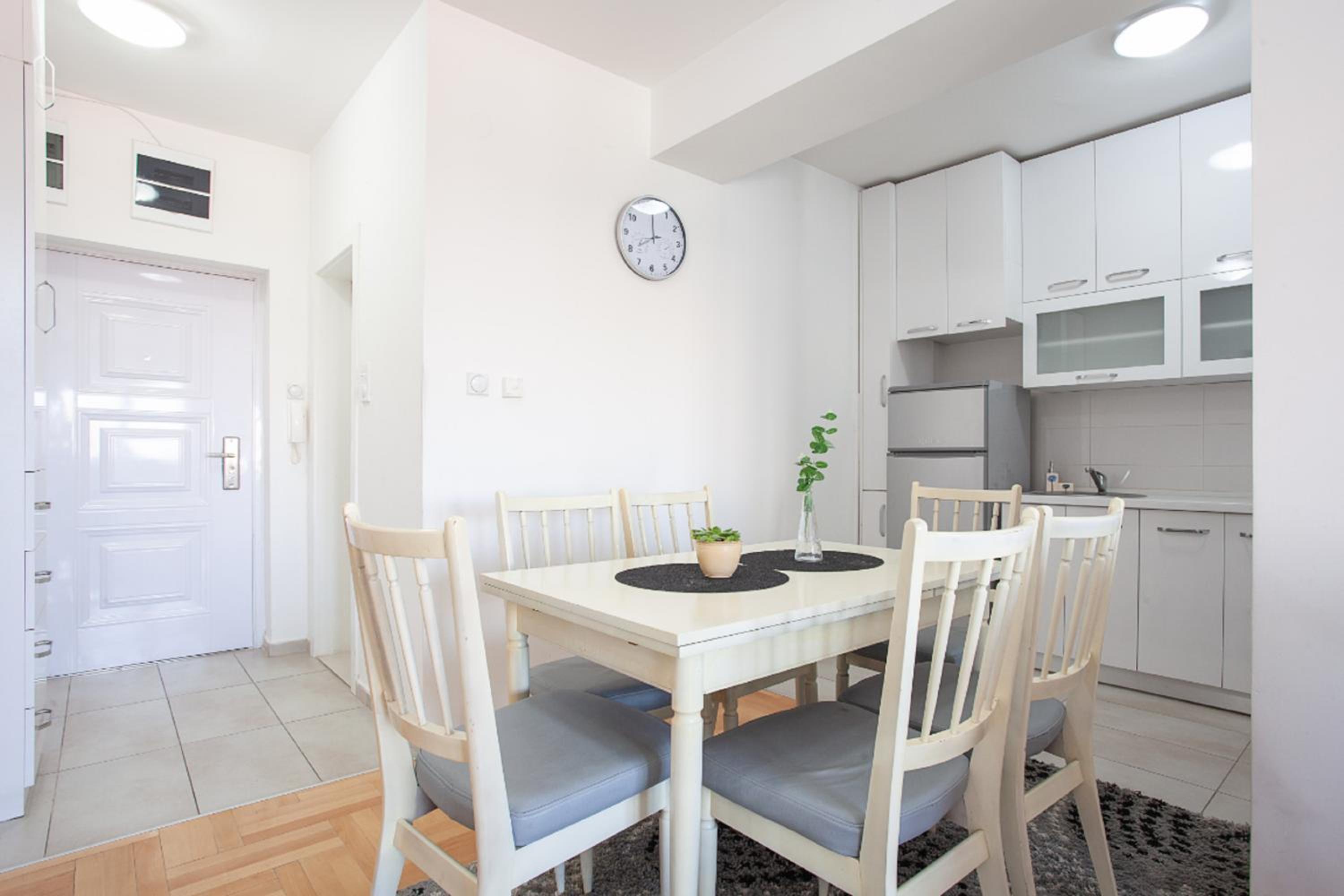 Urban Hostel & Apartments