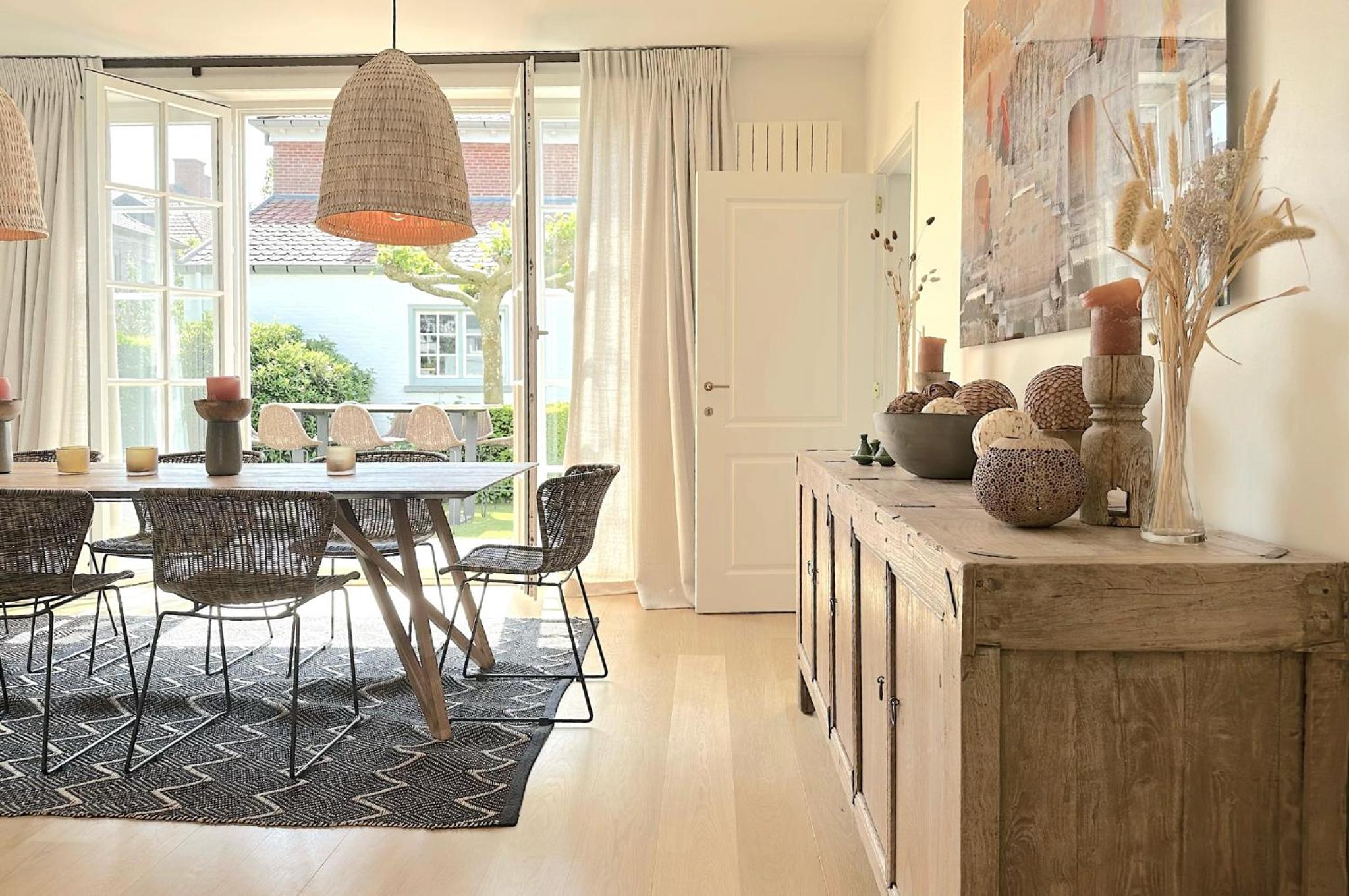 Spacious charming townhouse in old Knokke