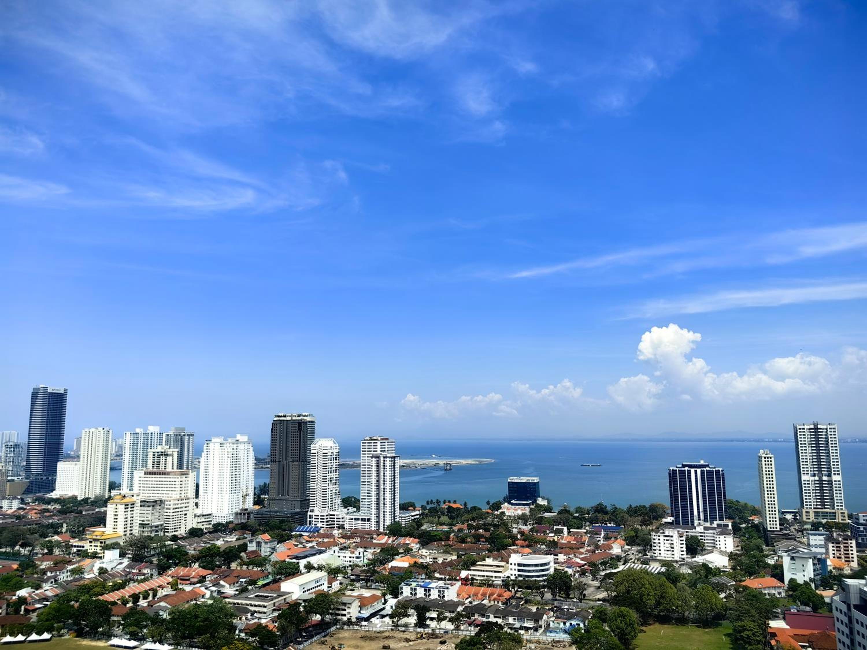 LS Tropicana 218*Sea View*1BR*Georgetown*King Bed photo 4