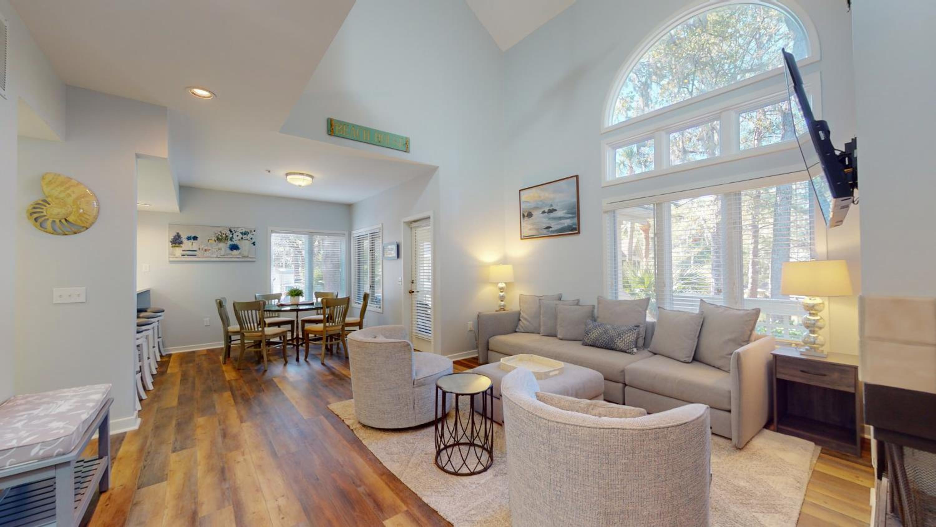 7611 Huntington Villas view 5