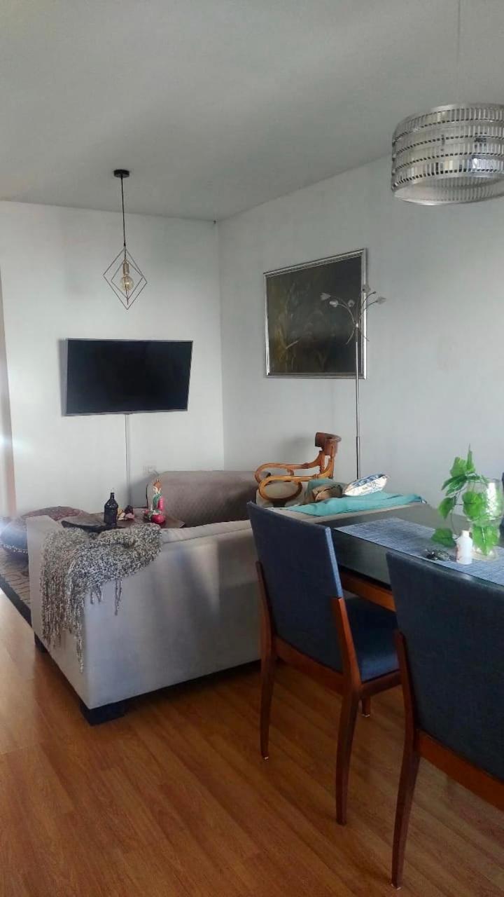 Apartamento Completo con piscina, parrilla y estacionamiento