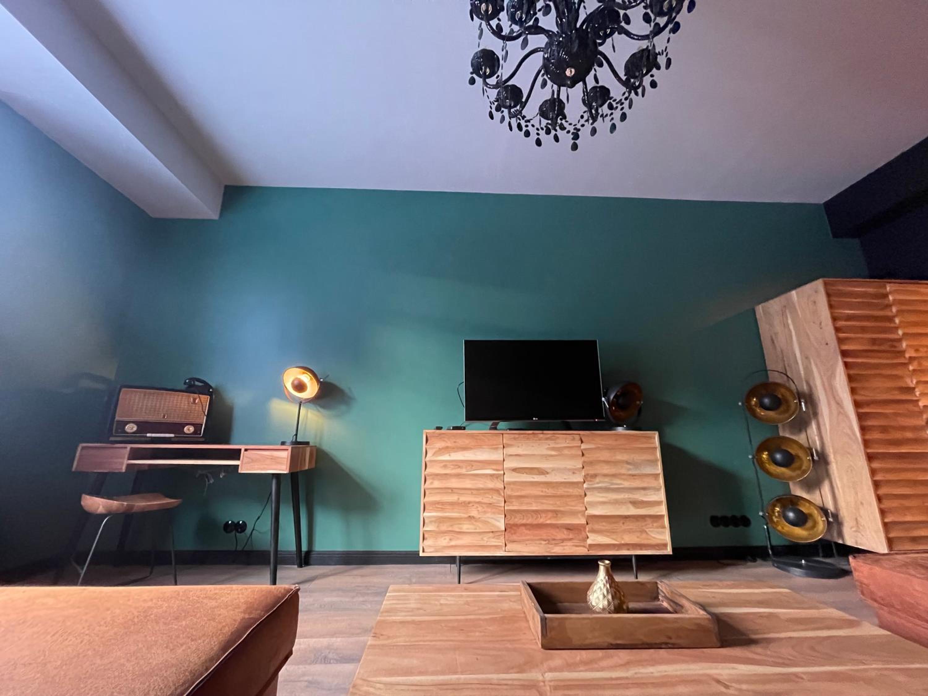 Dzelzavas Residence