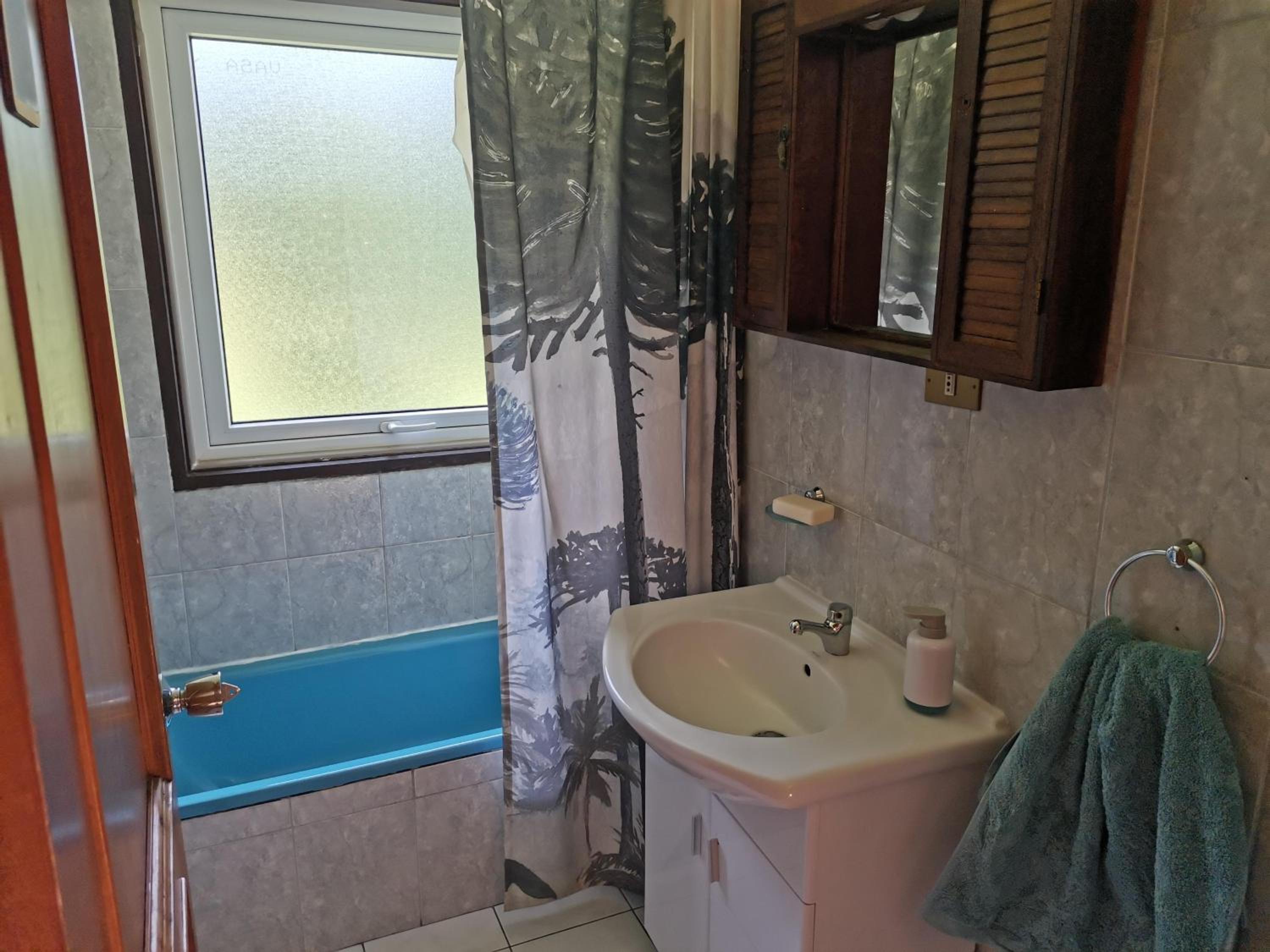Cabañas y Hostal Casa de Campo Rukaleufu a orillas del Rio Huiscapi
