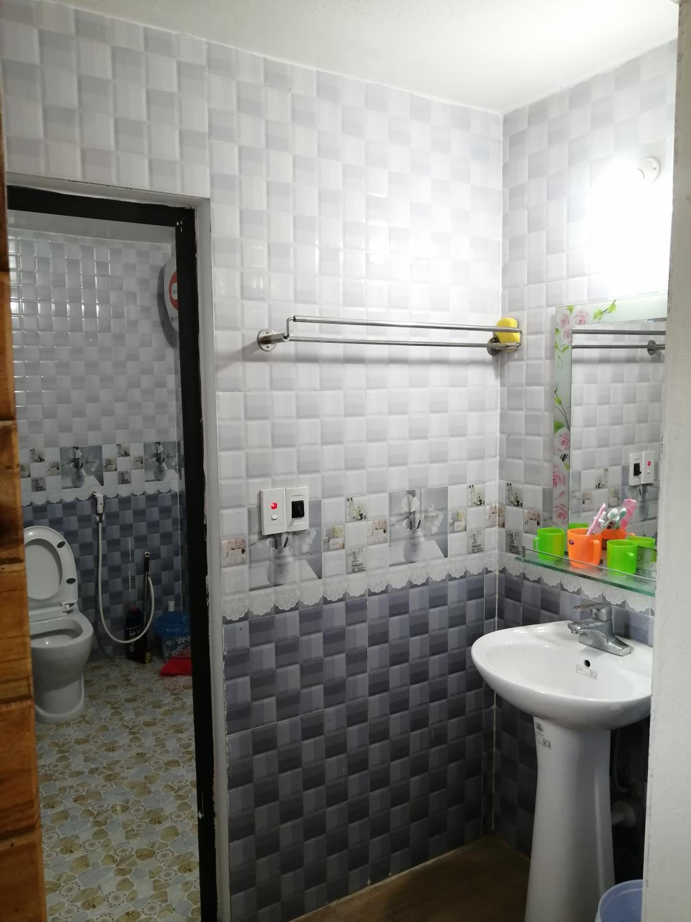 Photo 6