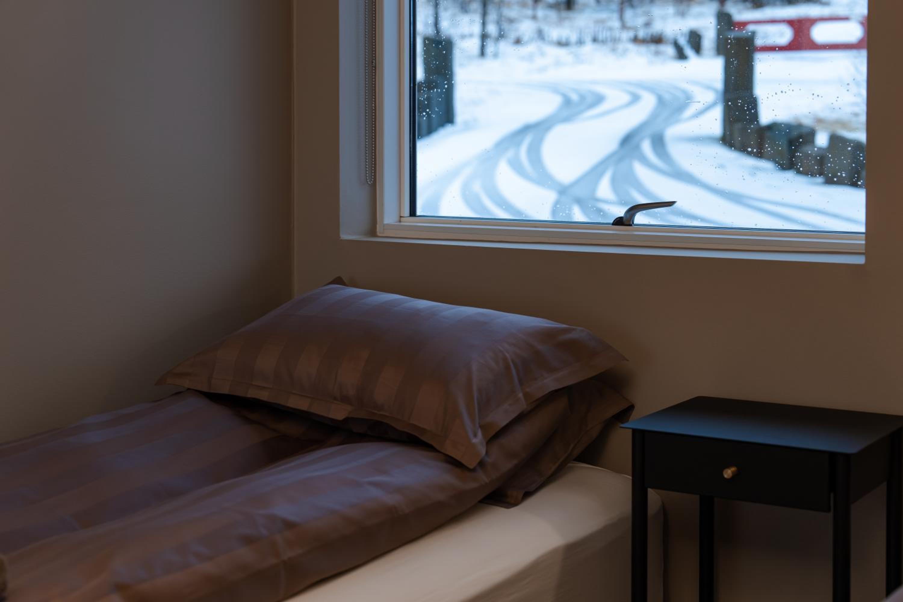 Golden Circle Villa - Hot Tub & Sauna view 4