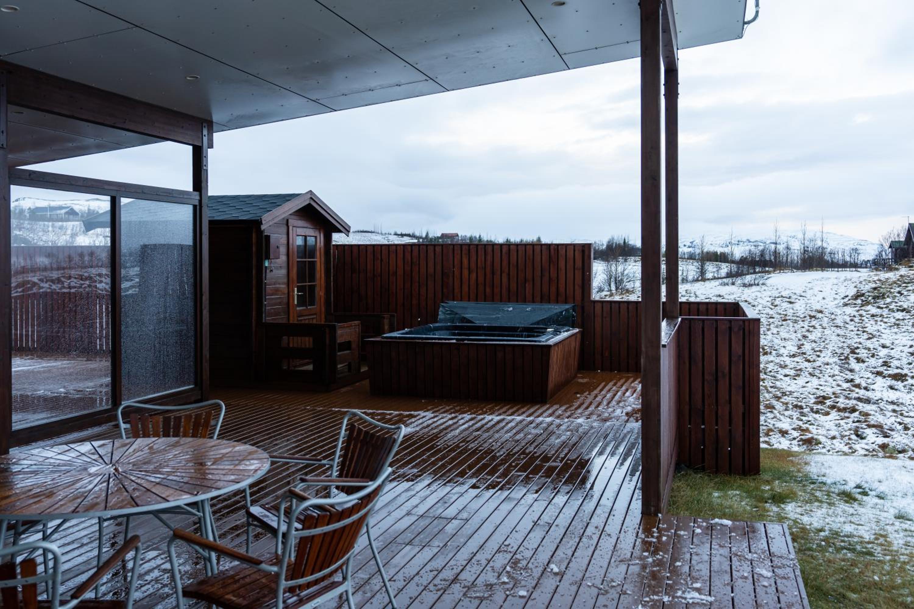 Golden Circle Villa - Hot Tub & Sauna view 5