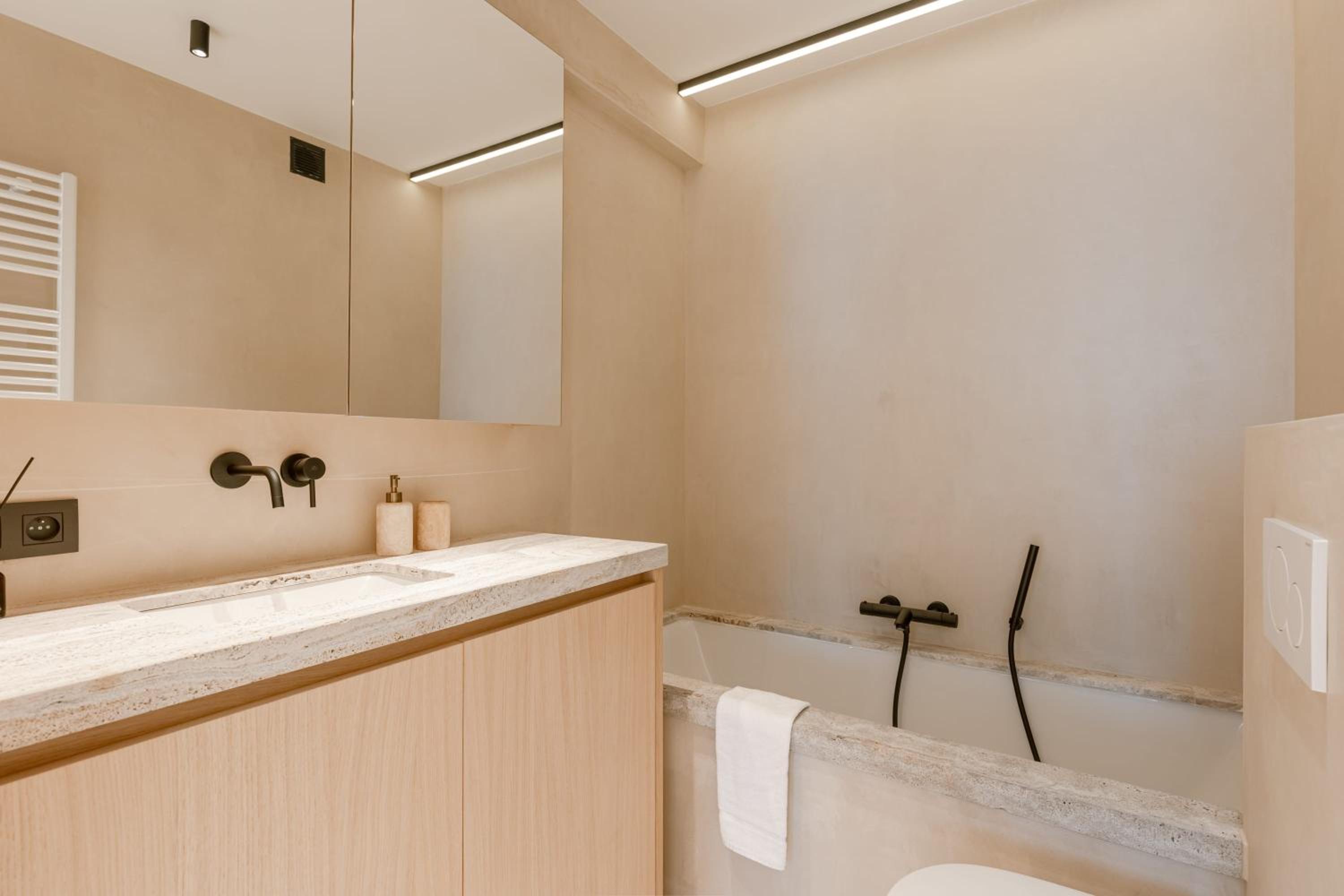 Huswell - Luxury apartment with parking in Knokke