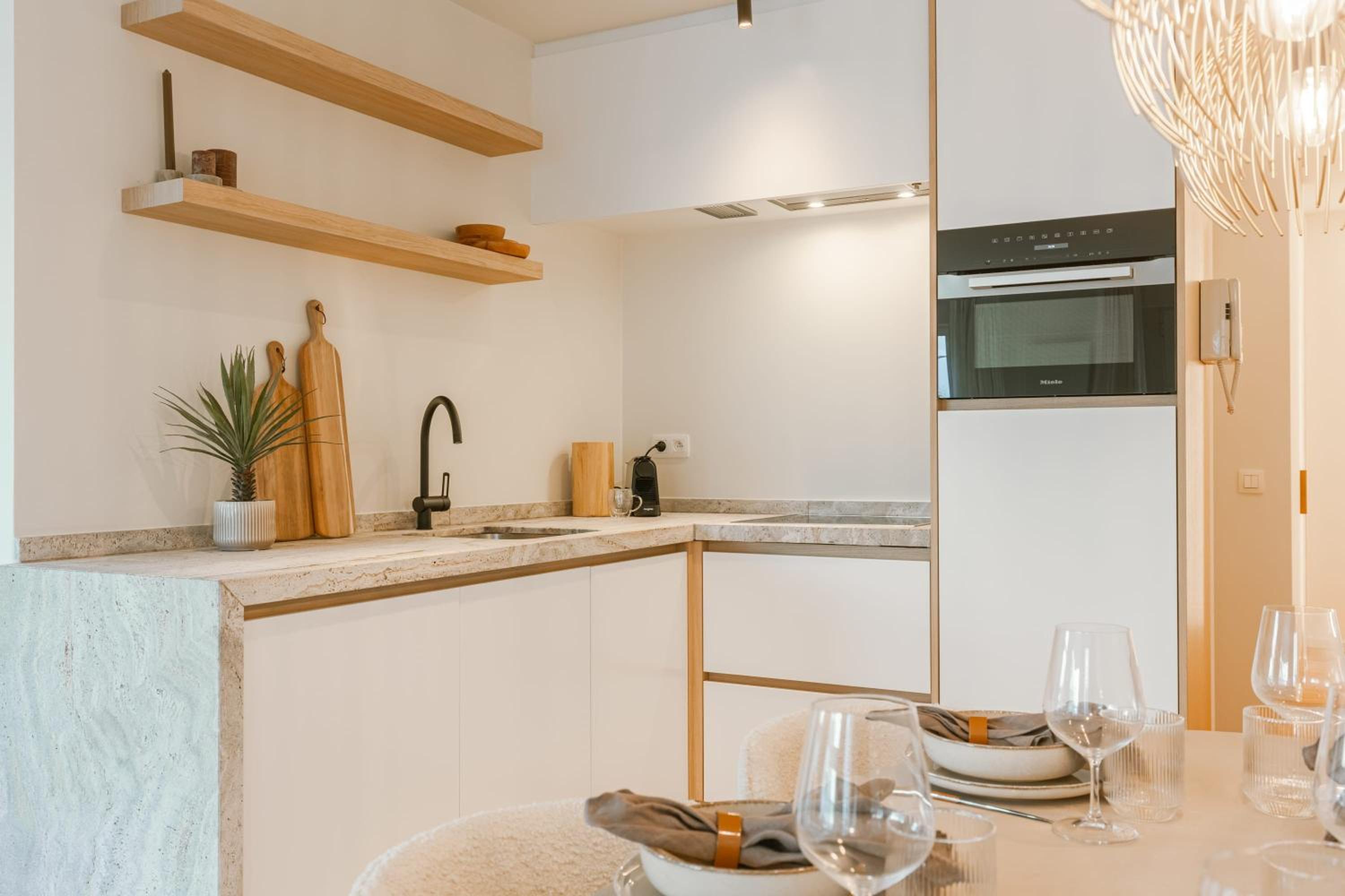 Huswell - Luxury apartment with parking in Knokke