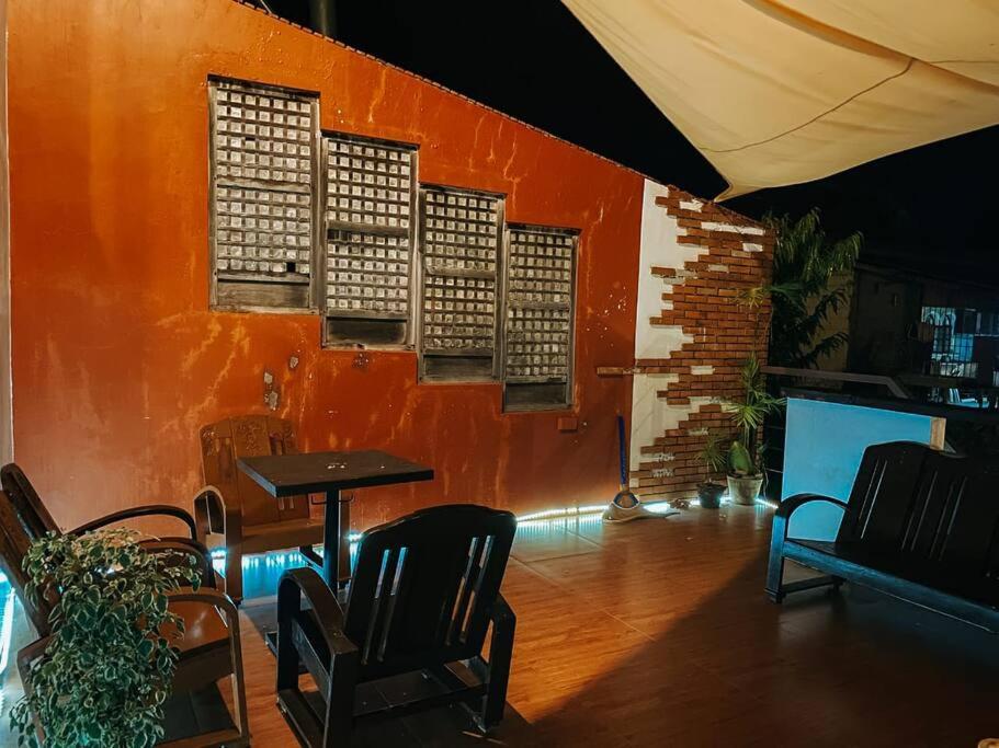 The Bistro House - Govantes Guesthouse