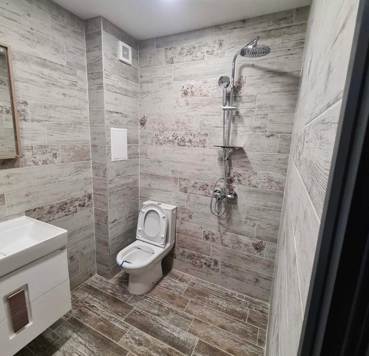 Fully Furnished Apartment- B8