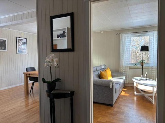 Hus Ana - familienfreundliches Ferienhaus Fengersfors mit Kamin - Kanu inklusive view 3