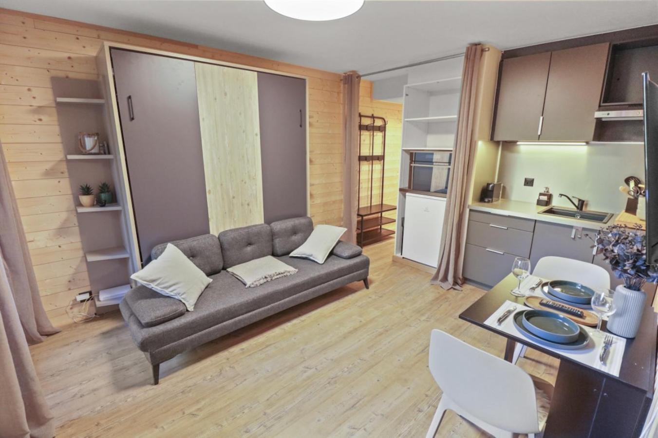 Magnifique studio avec terrasse au centre