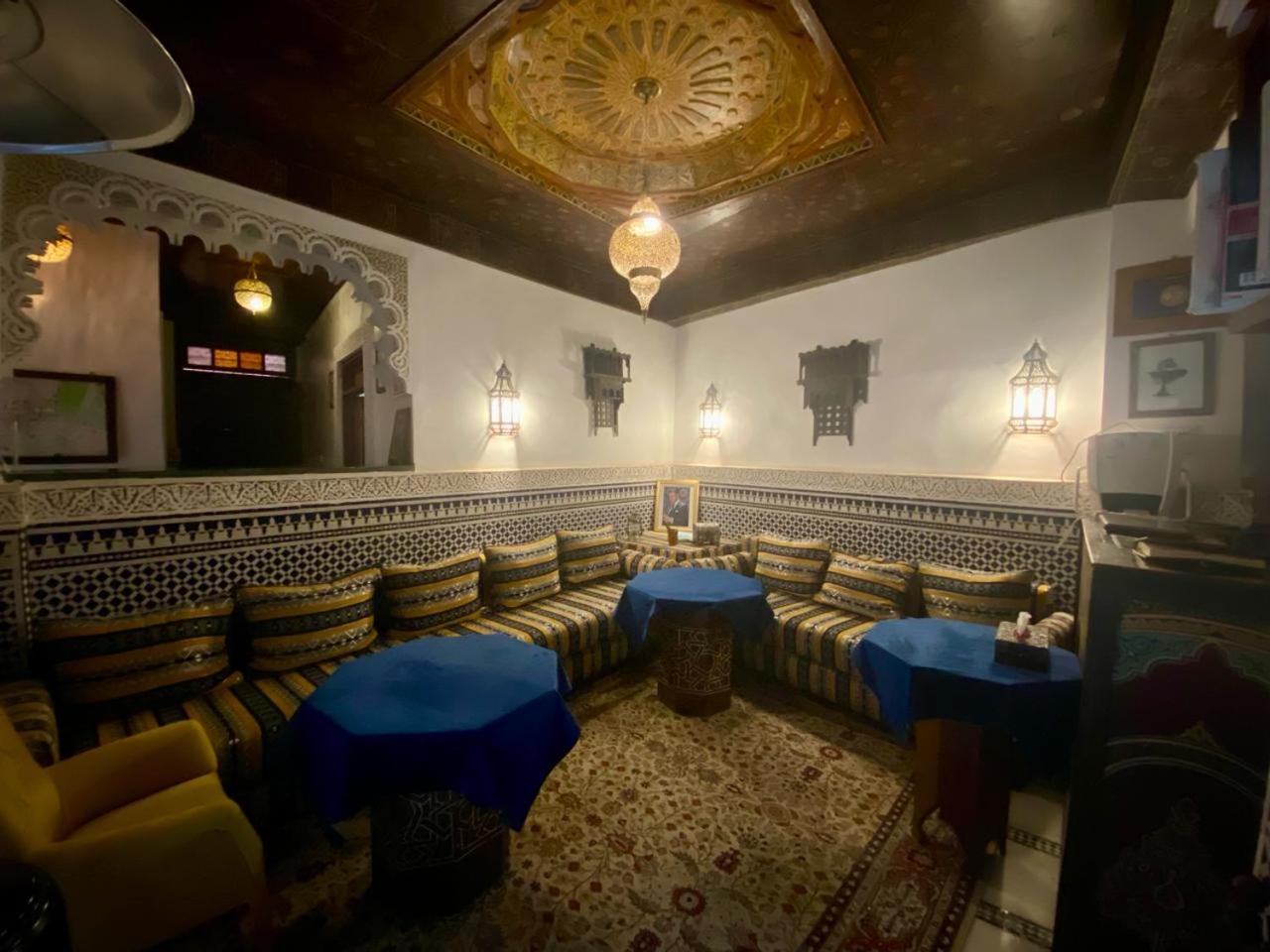 lounge