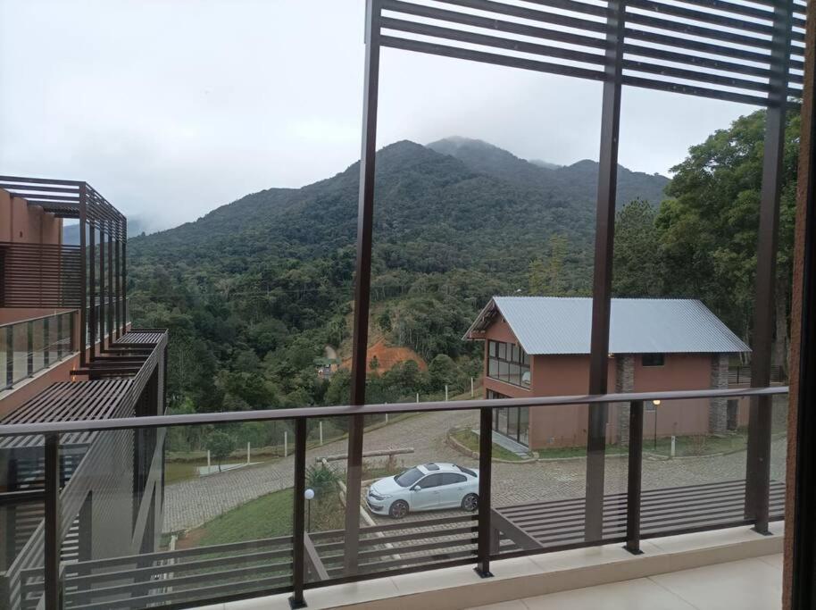 Apartamento no Capivai Eco Resort Residence