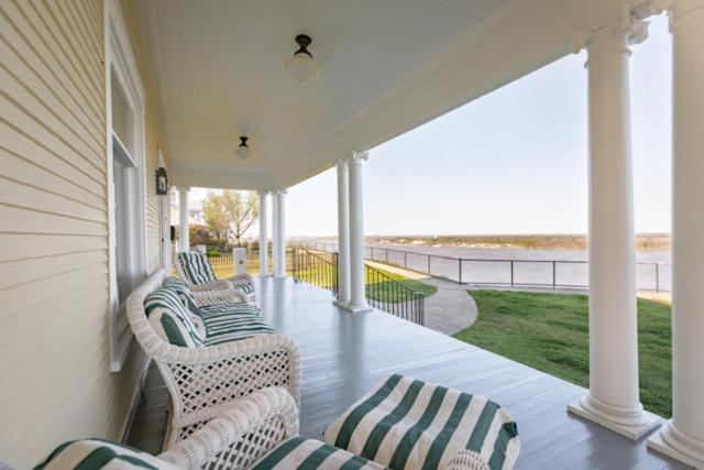 Clifton House - Panorama - Queen Suite, Sleeps 4, River Views view 3