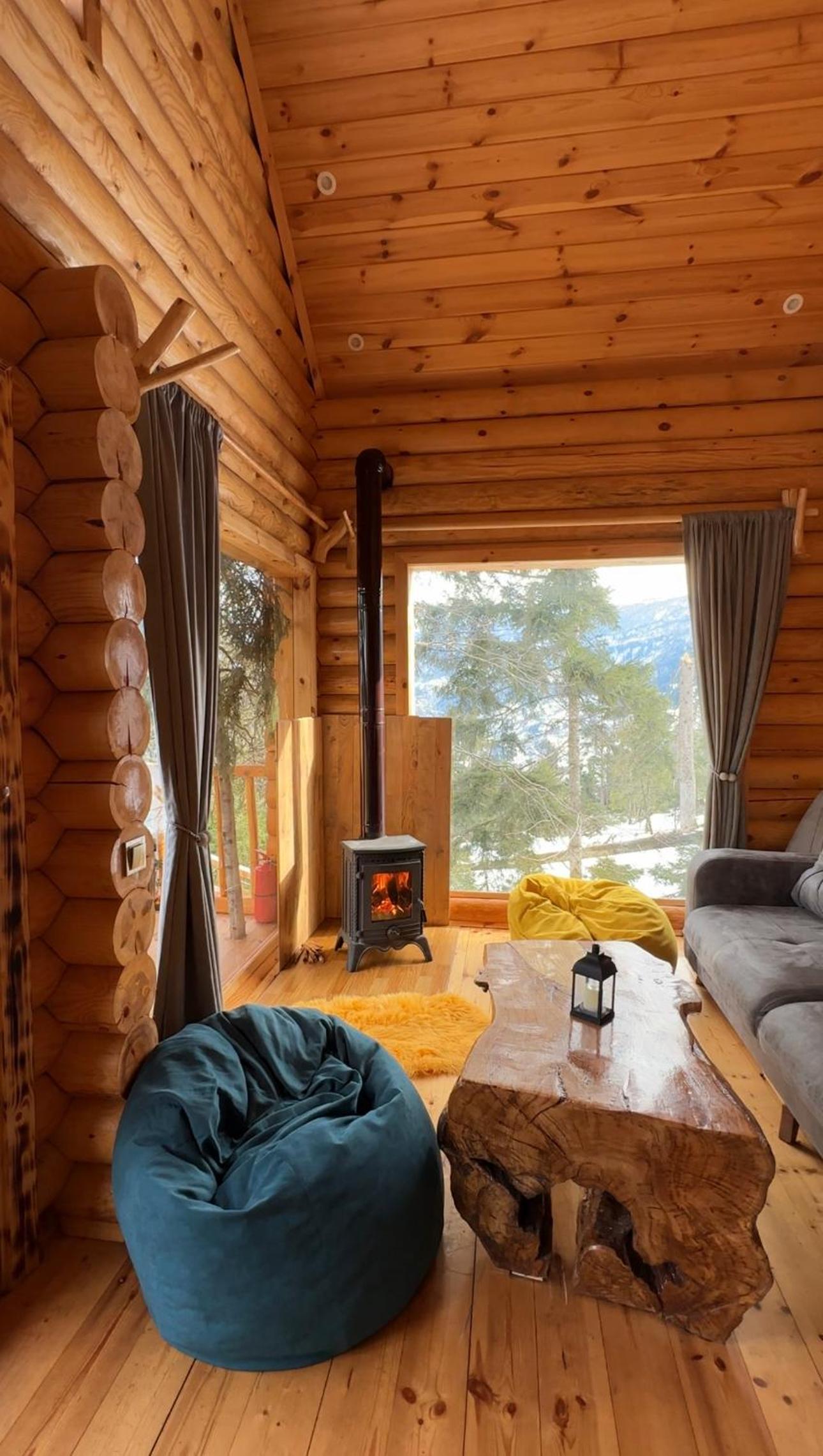 Cottage farvana