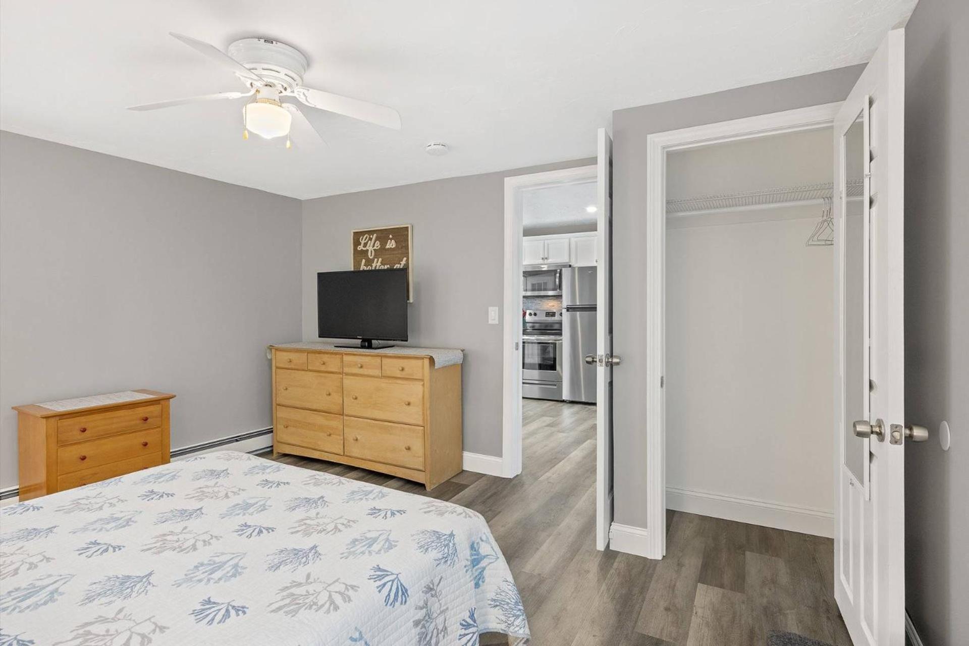 Sunset Beach House Onset Village view 5