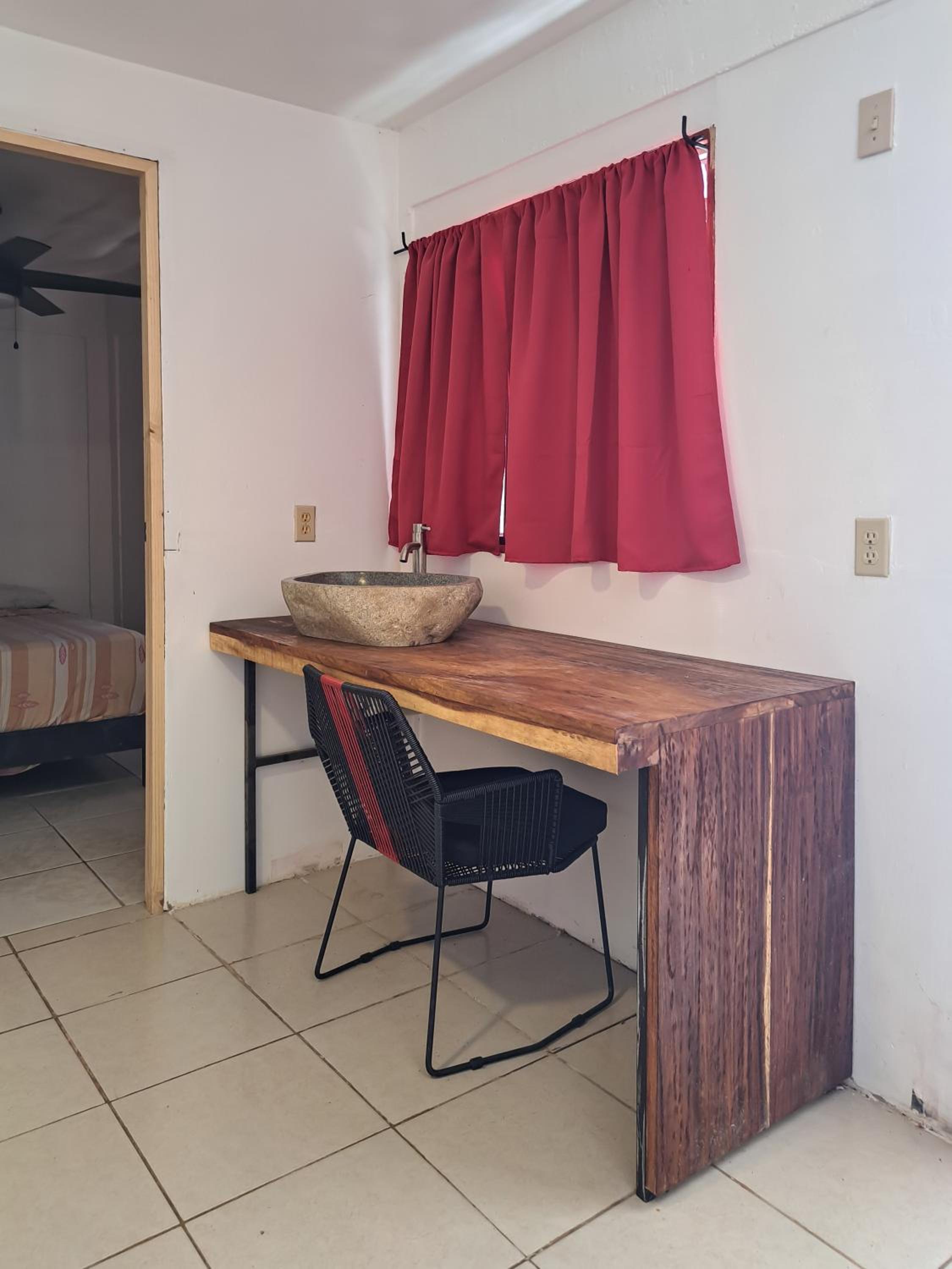 CASA FOTR LOCO