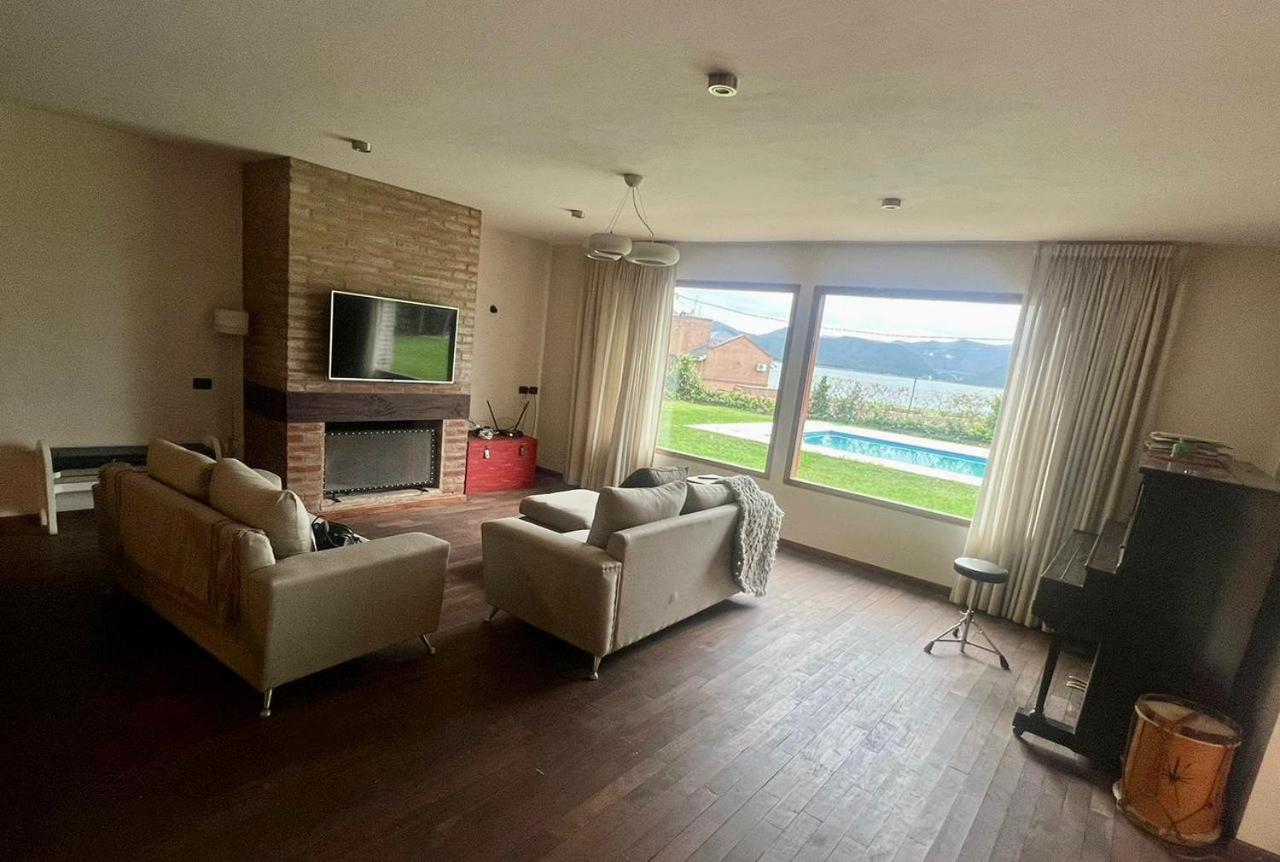 CASA VILLA LAGO AZUL CARLOS PAZ