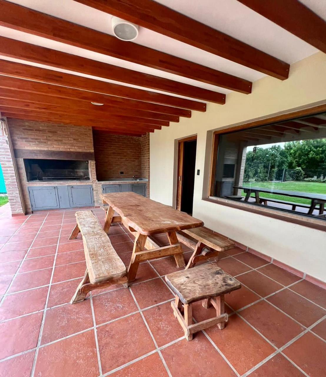 CASA VILLA LAGO AZUL CARLOS PAZ