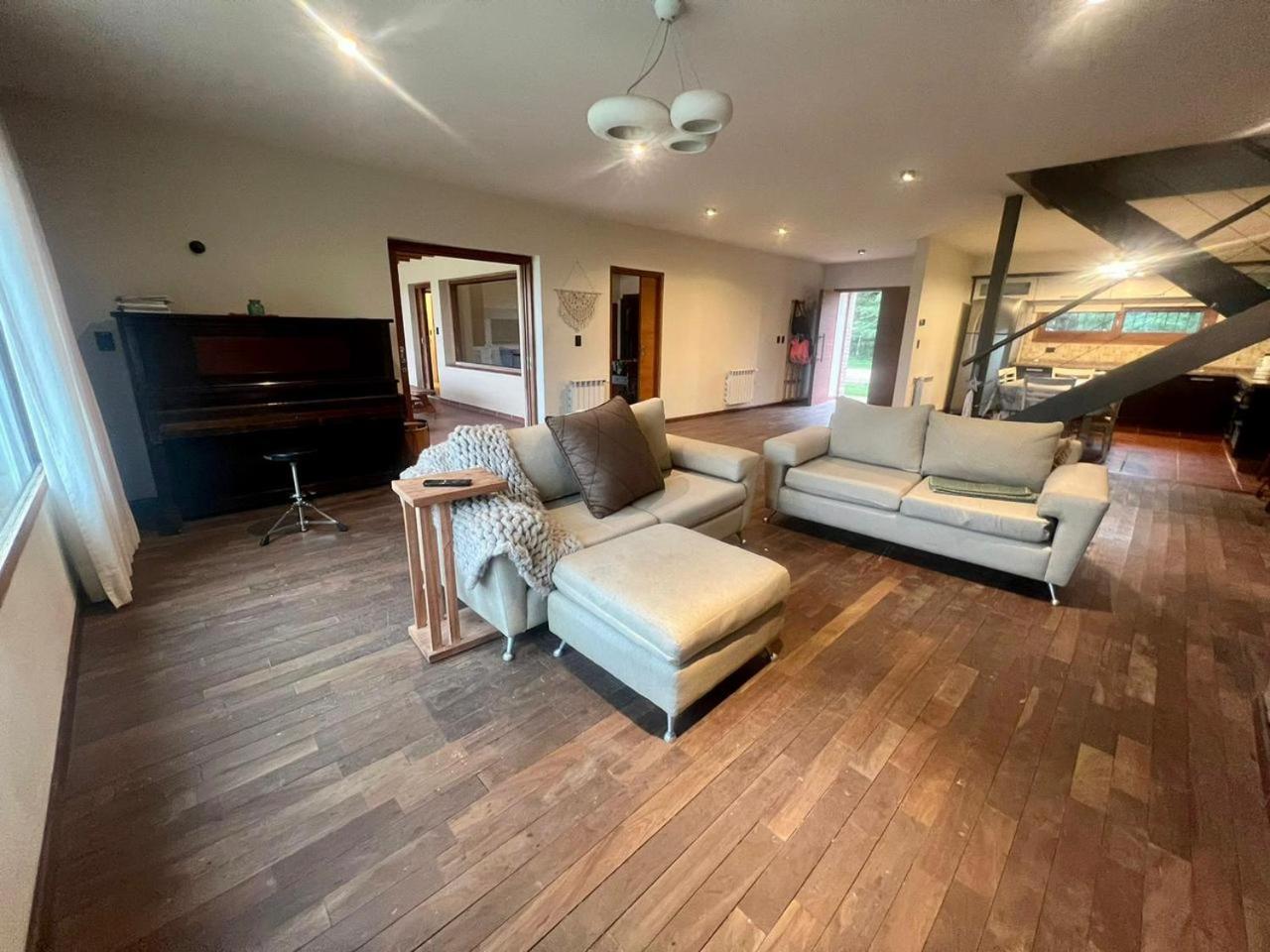 CASA VILLA LAGO AZUL CARLOS PAZ