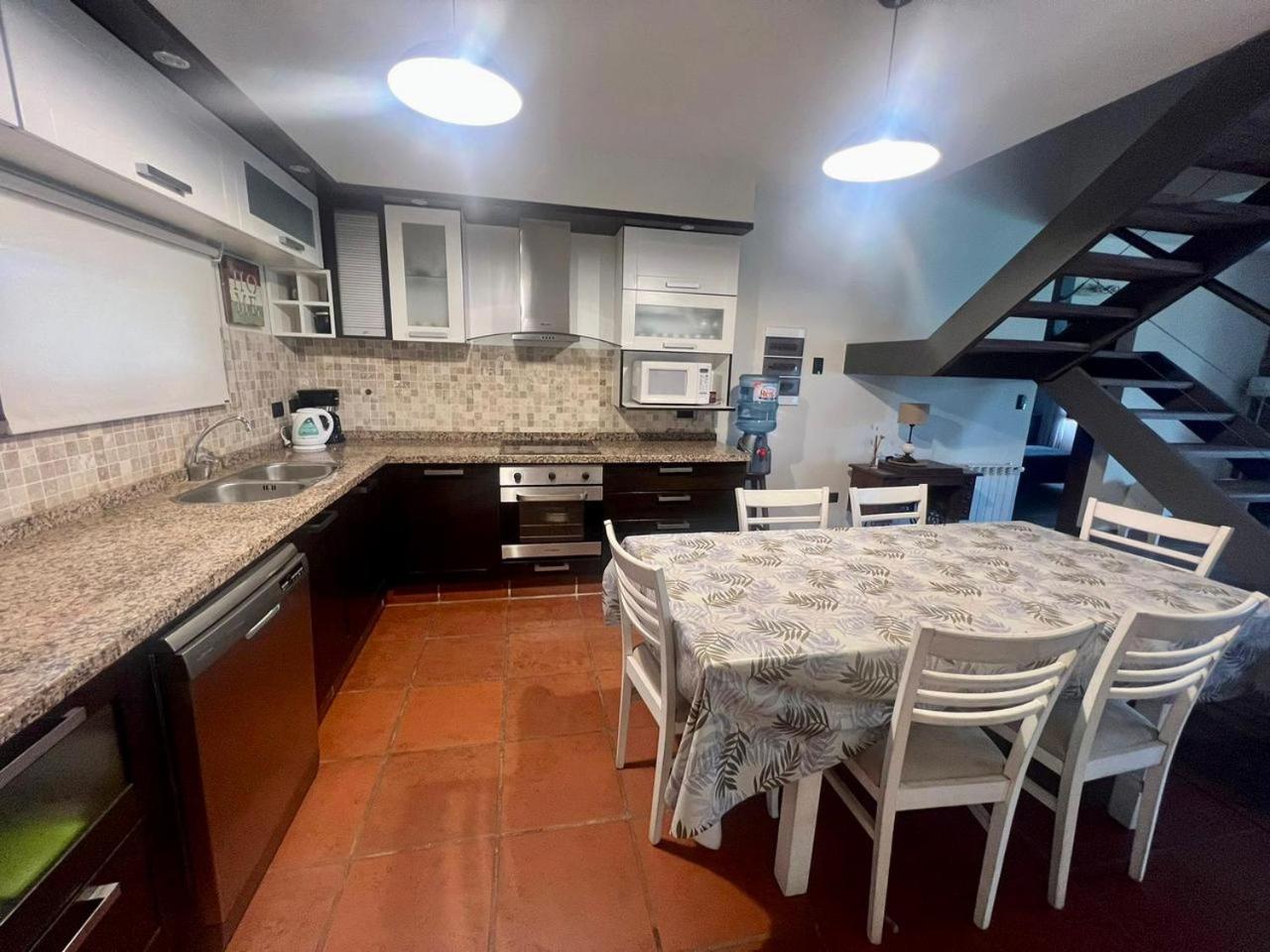 CASA VILLA LAGO AZUL CARLOS PAZ
