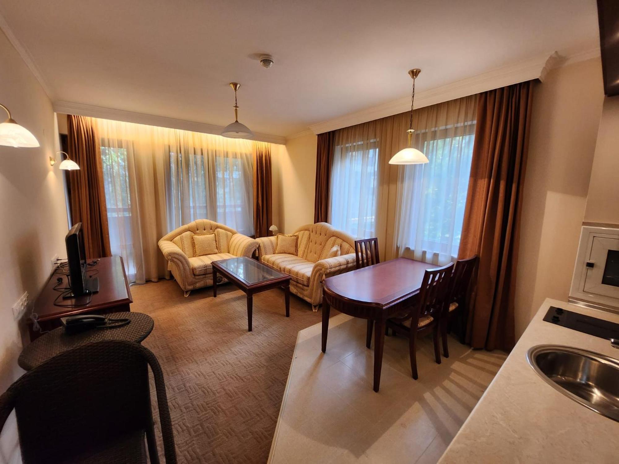 Luxury Downtown Appartment - 150m ski lift Gondola