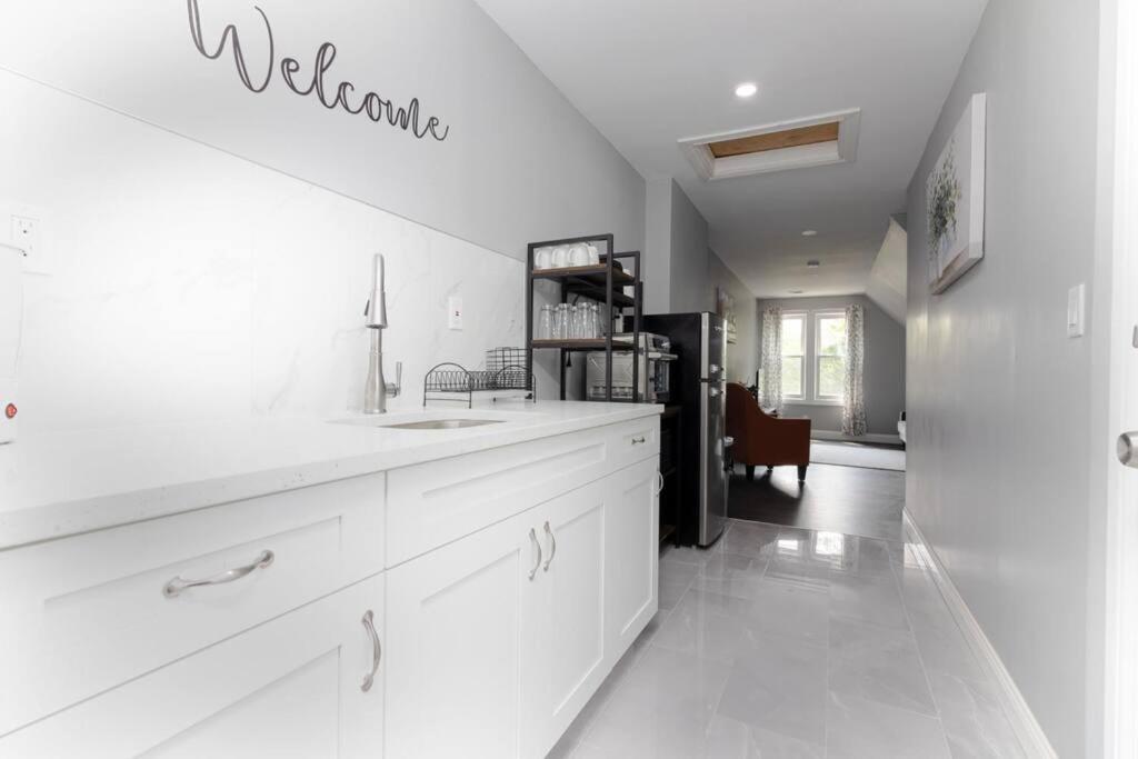 Cozy Micro apartment, Minutes from Falls view 4