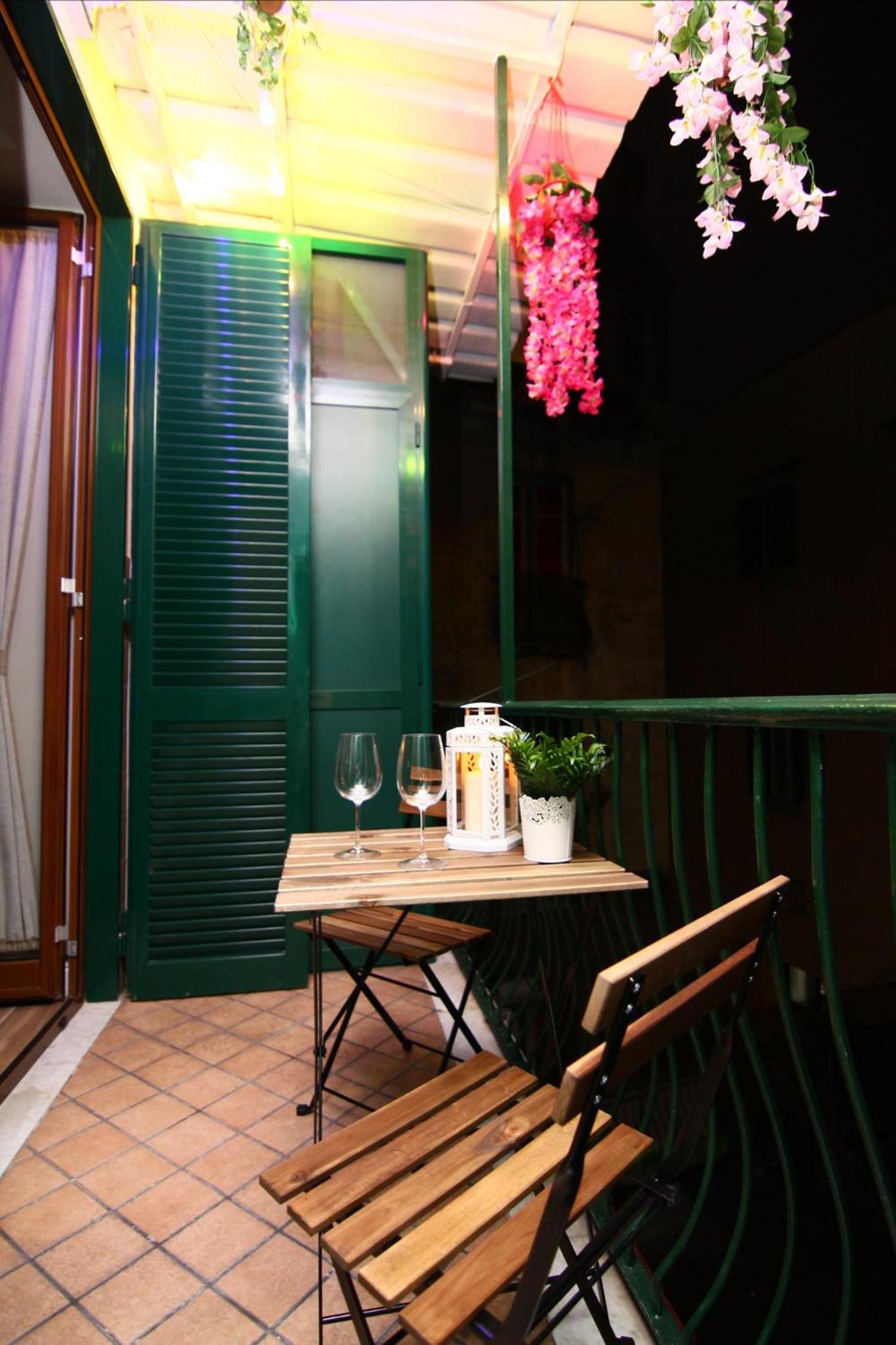 Mama mia house