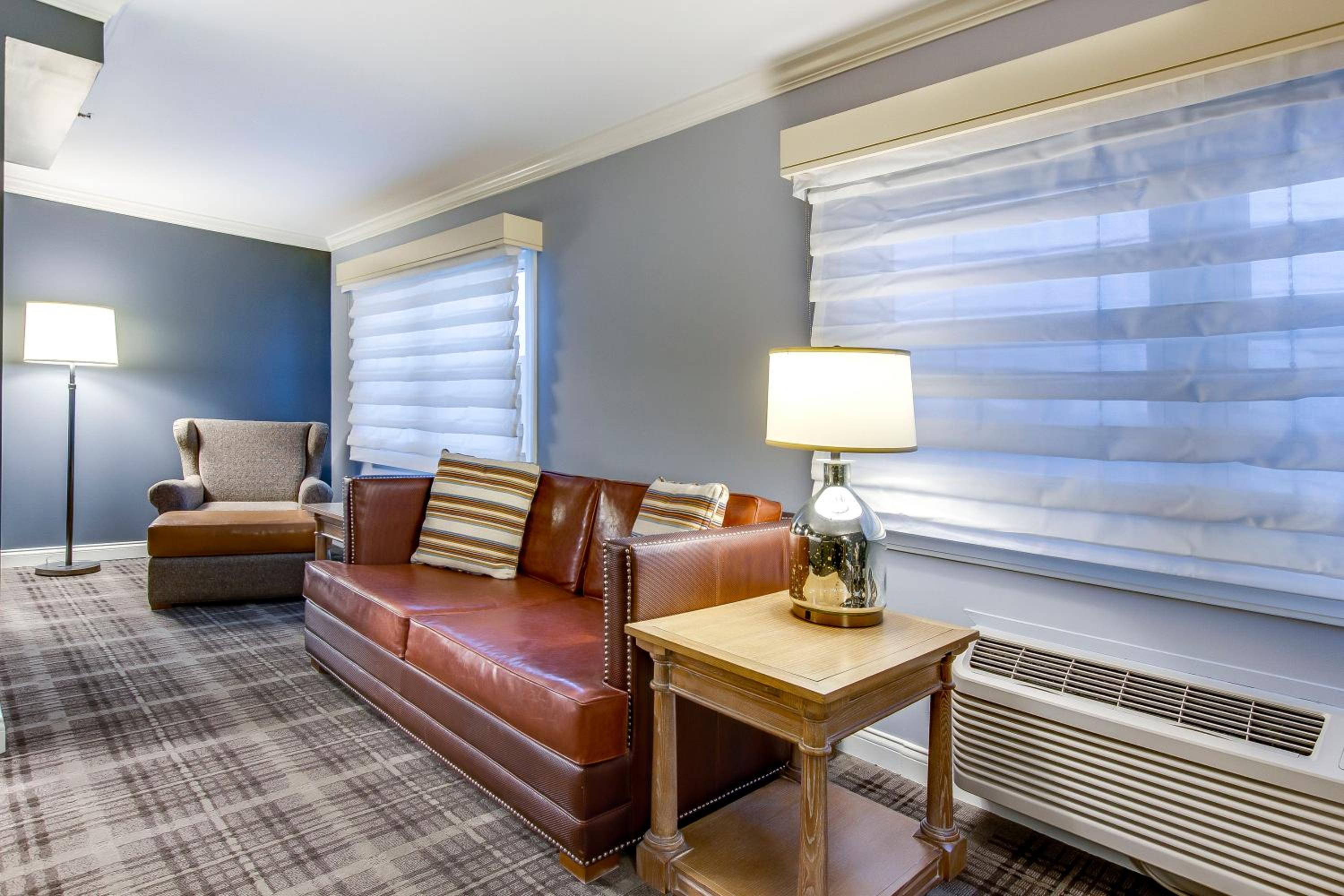 Lexington Vacations - The Campbell House Lexington, Curio Collection by Hilton - Property Image 2