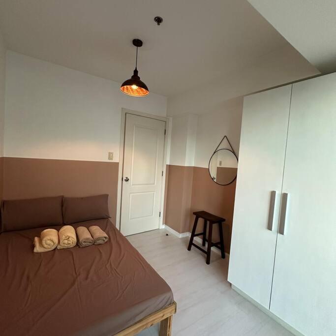Azure Paranaque 2BR Beach View w/ Free Parking view 3