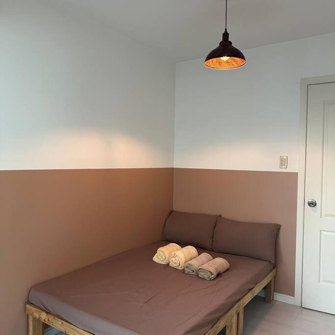 Azure Paranaque 2BR Beach View w/ Free Parking view 4