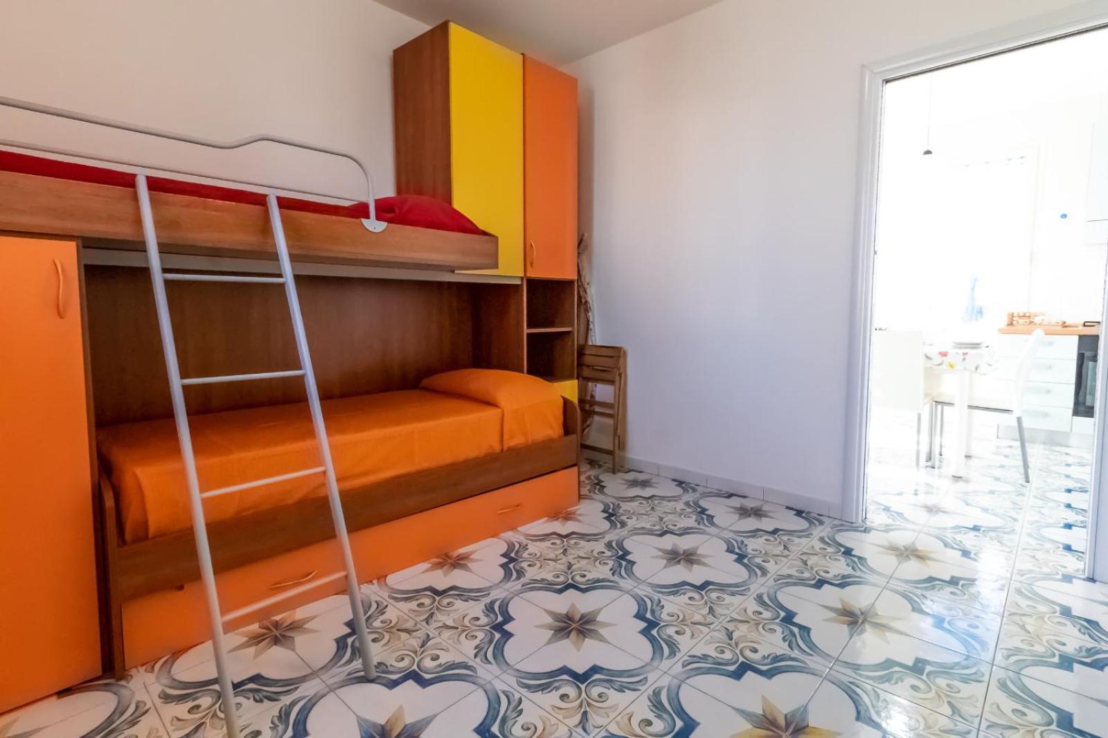 Front SEA Apartment (20 metri) by Salento Prime view 4