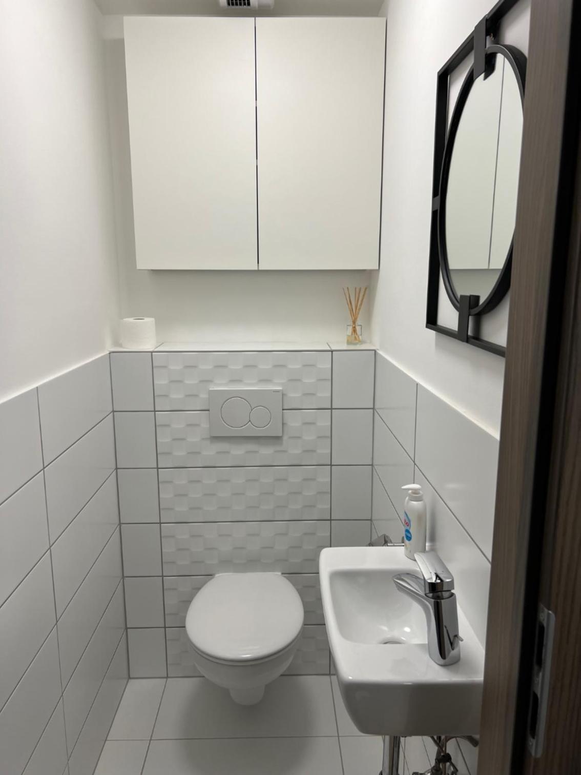 Zoe Apartman view 3