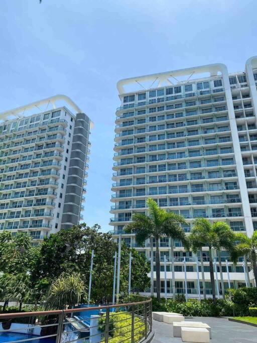 Cozy Staycation in Azure Resort Paranaque view 4