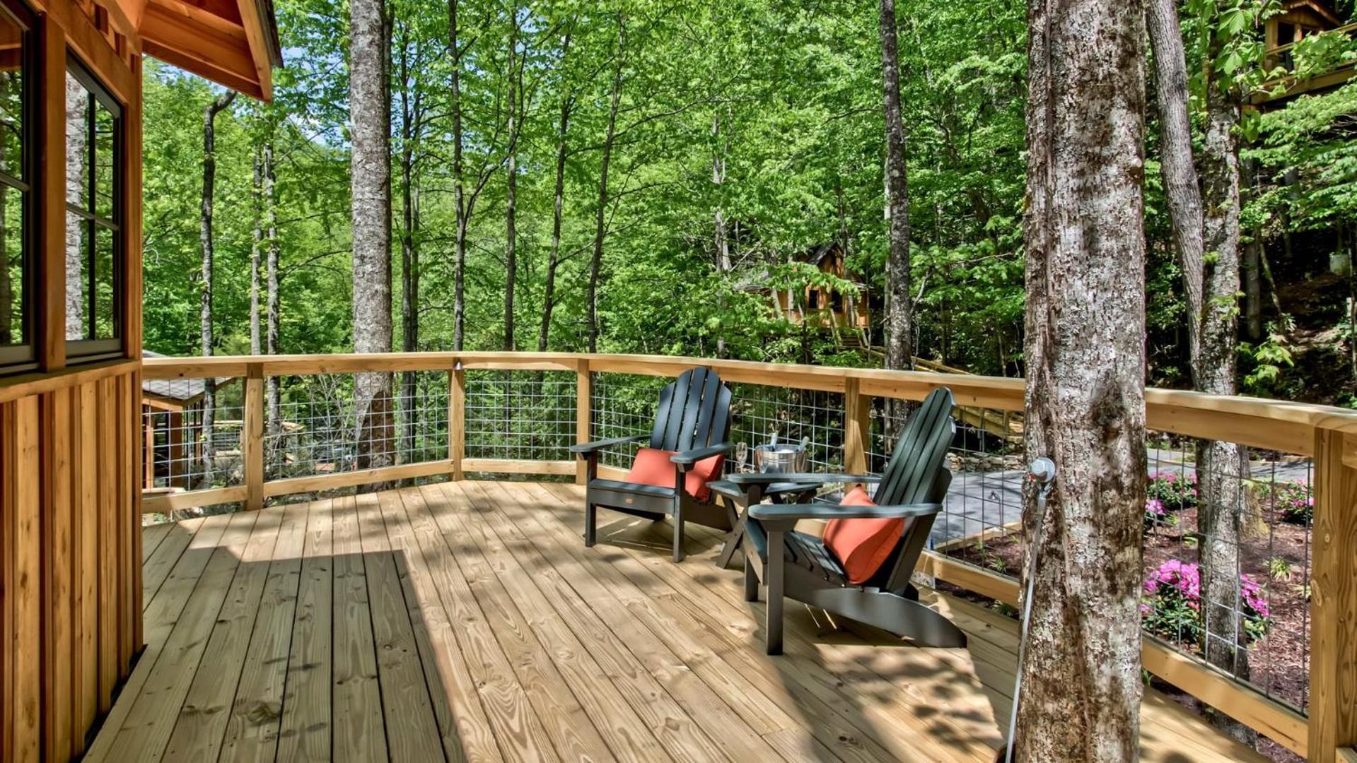 The Hemlock in Treehouse Grove at Norton Creek view 4