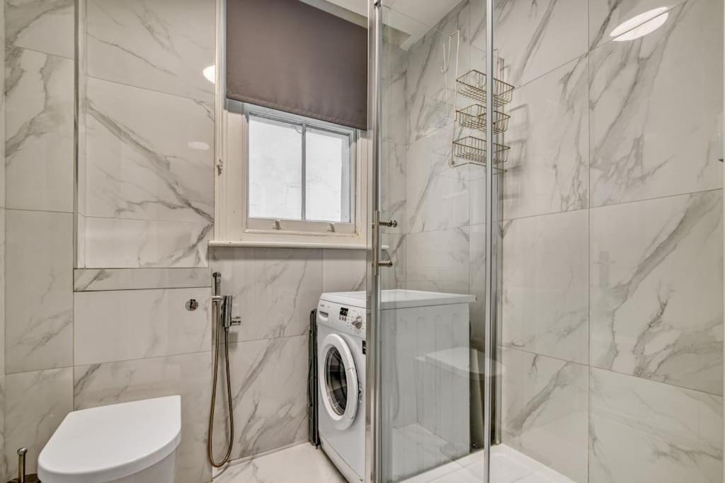 Cosy 2BR Retreat near Paddington Station