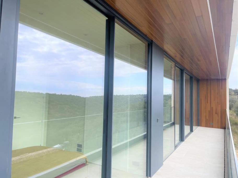 Villa exclusiva con piscina infinity y jacuzzi!