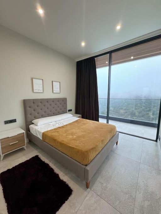 Villa exclusiva con piscina infinity y jacuzzi!