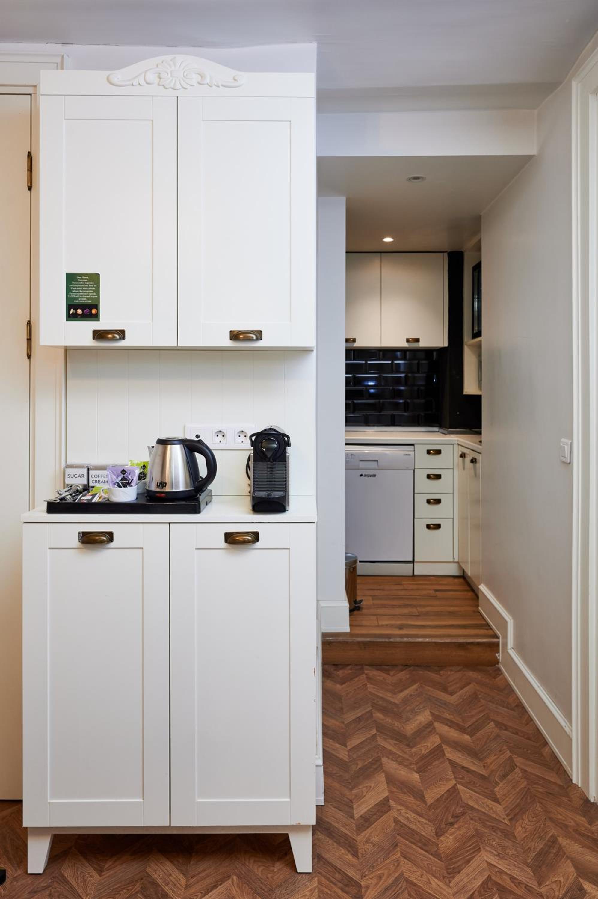 Faik Pasha Otelleri Özel Kategori Beyoğlu İstanbul - Image 106