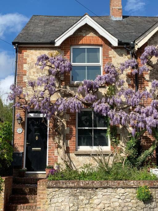Charming Country Cottage