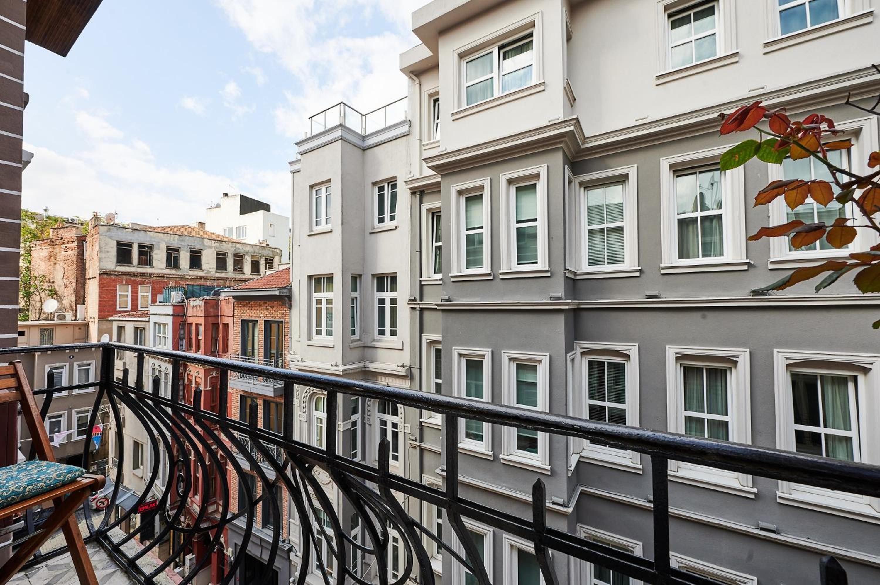 Faik Pasha Otelleri Özel Kategori Beyoğlu İstanbul - Image 204