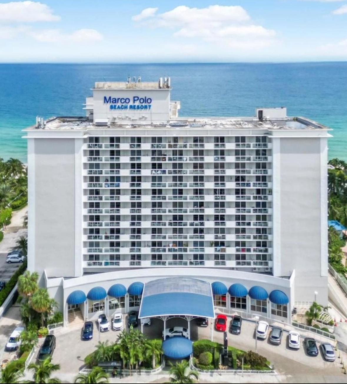 Hotel Marco Polo Beach Resort Condo with balcony - Image 1