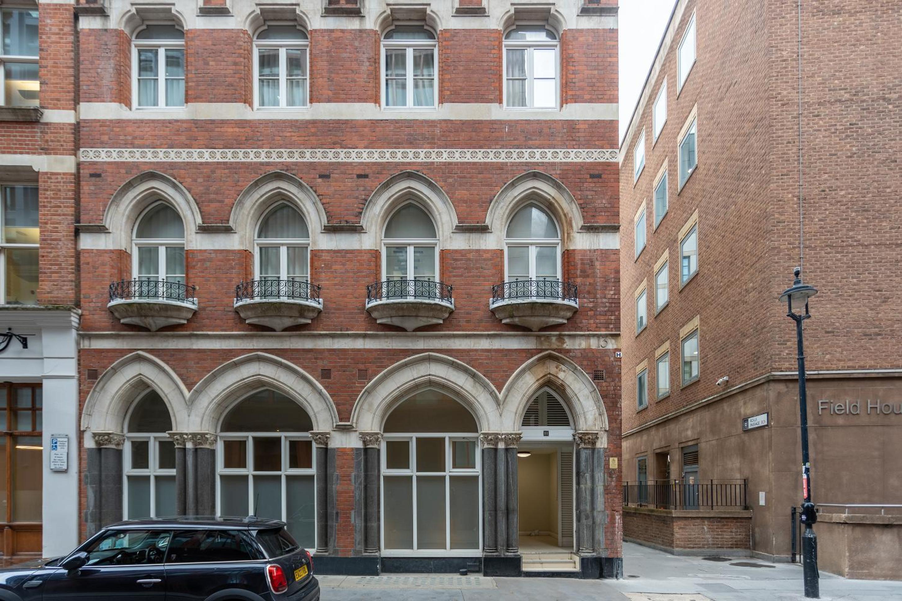 Beautiful 2-Bed Apartment in London