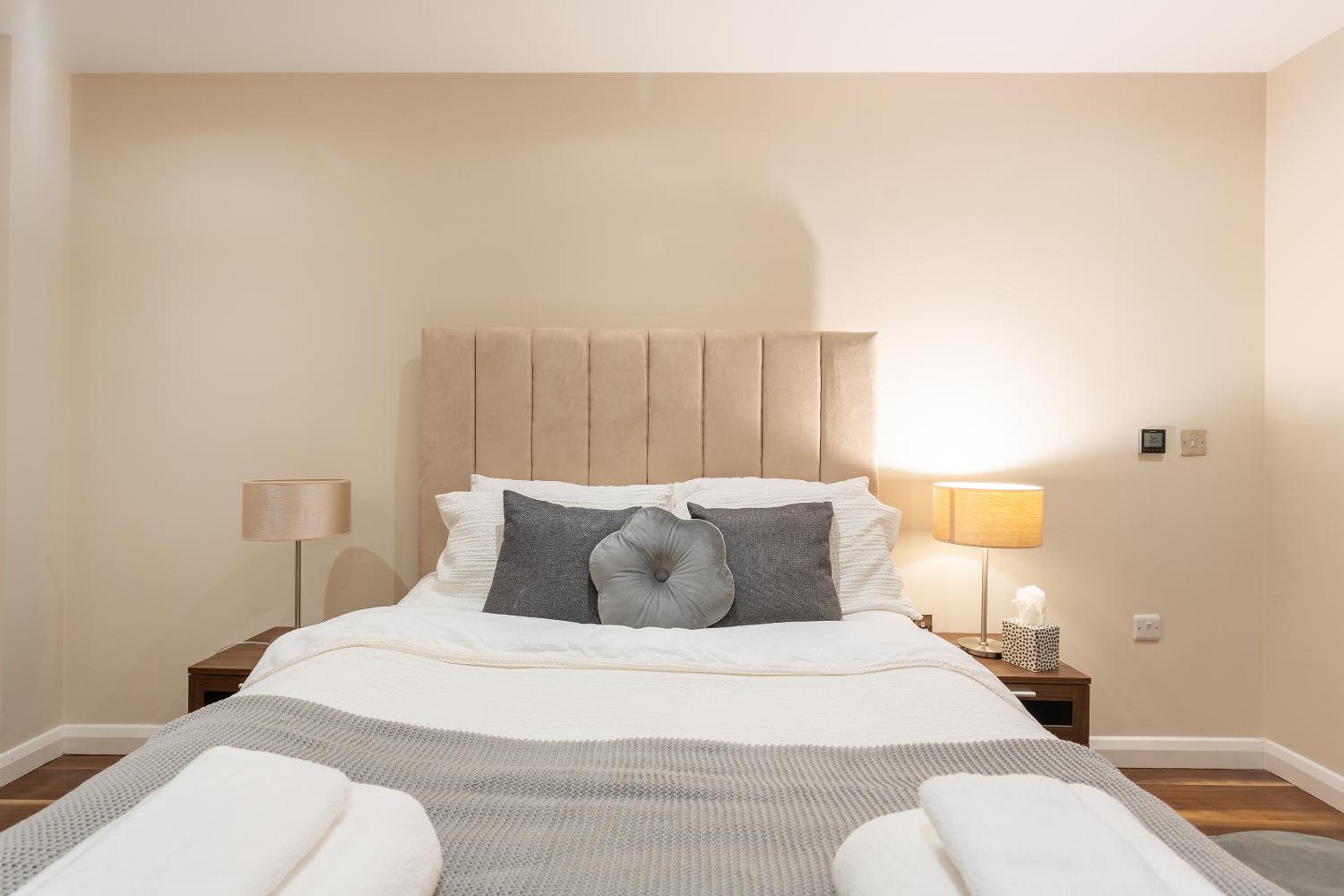 Beautiful 2-Bed Apartment in London