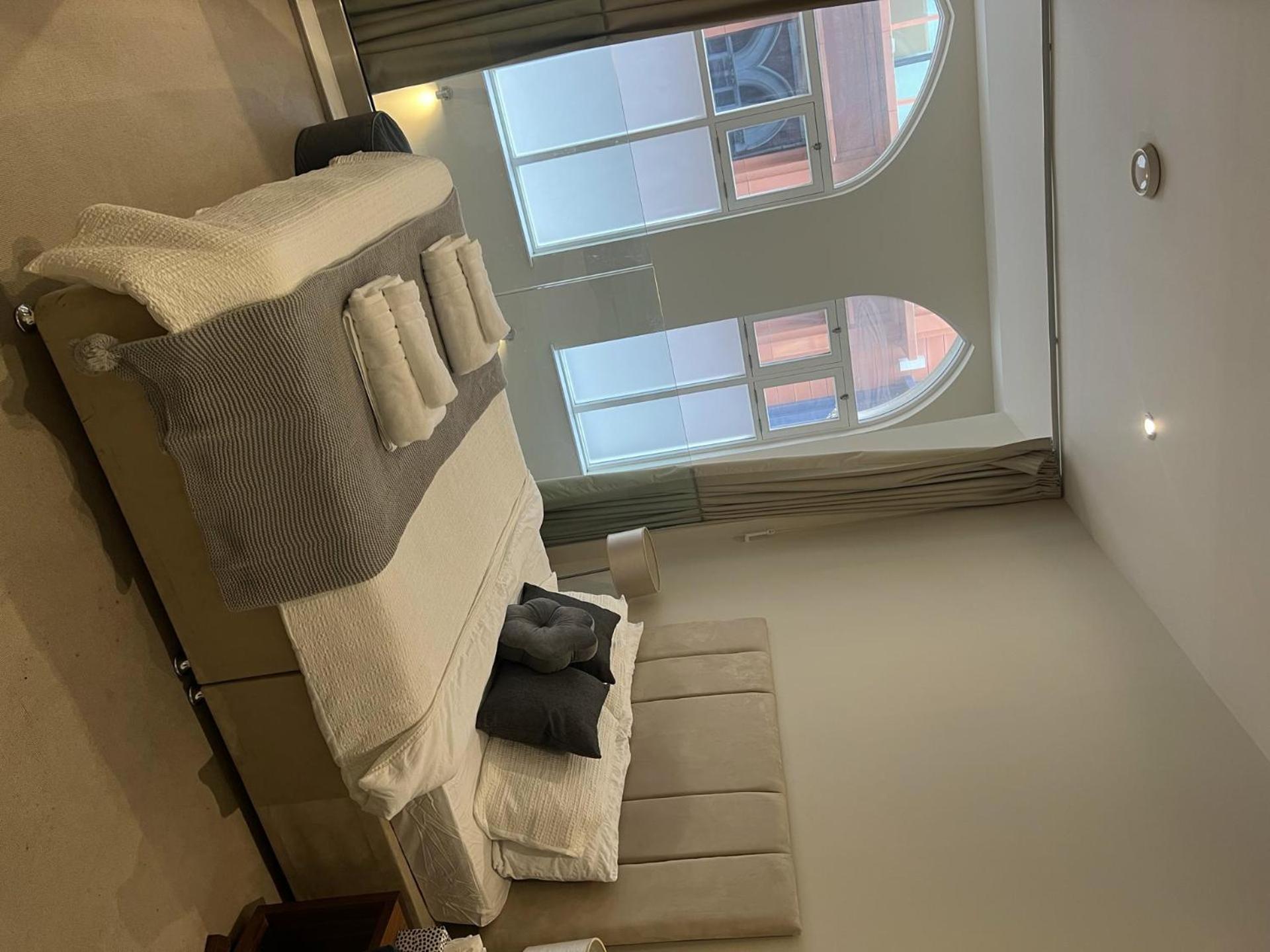 Beautiful 2-Bed Apartment in London