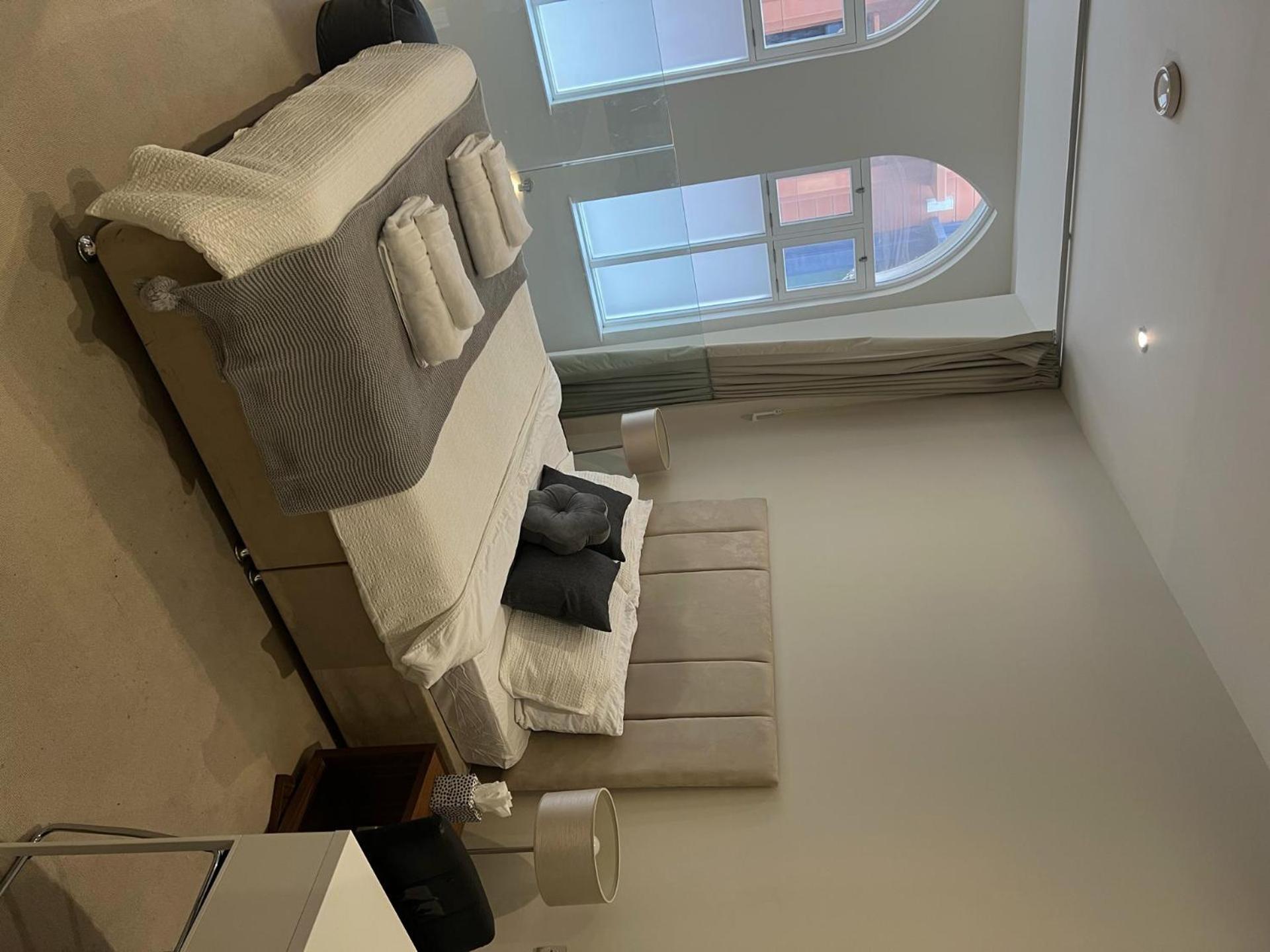 Beautiful 2-Bed Apartment in London